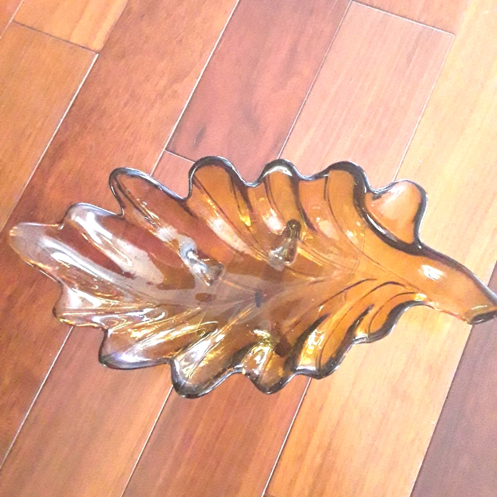 Decorative dish